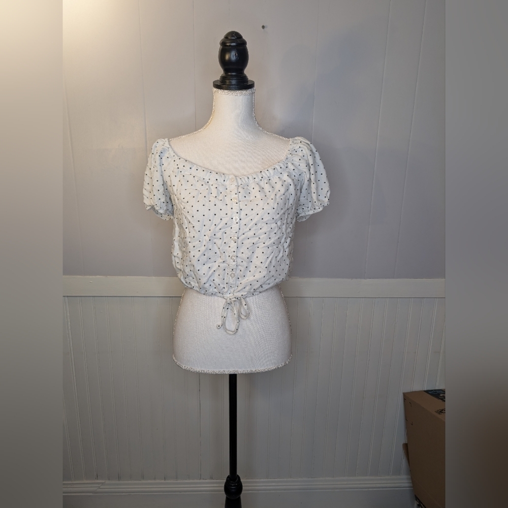 Hollister White Polka Dot Off-Shoulder Crop Top – Size Small - Picture 4 of 9